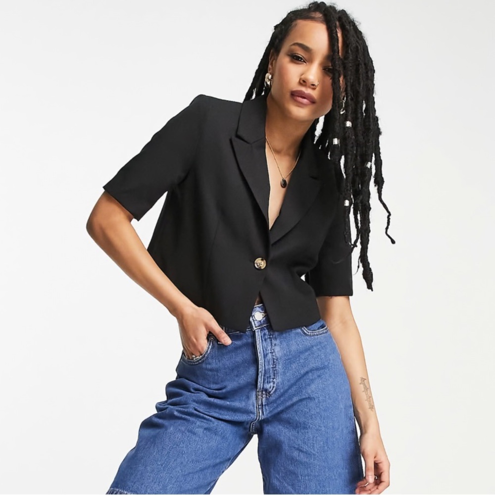 Vero Moda Black Crop Blazer